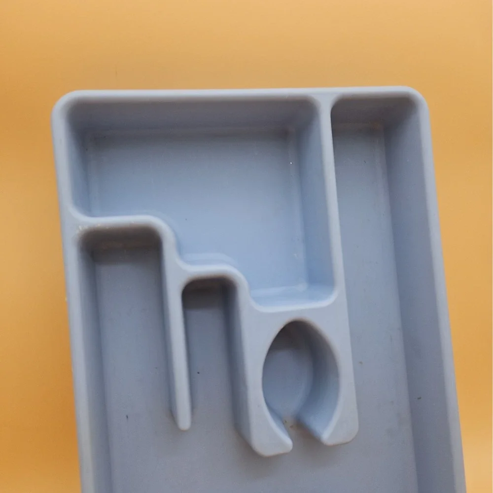 VTG Rubbermaid Tray Cutlery Silverware Flatware Drawer Organizer 2921 Light Blue